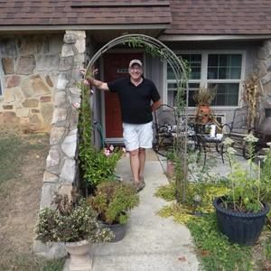 Meet your Posher, Larry